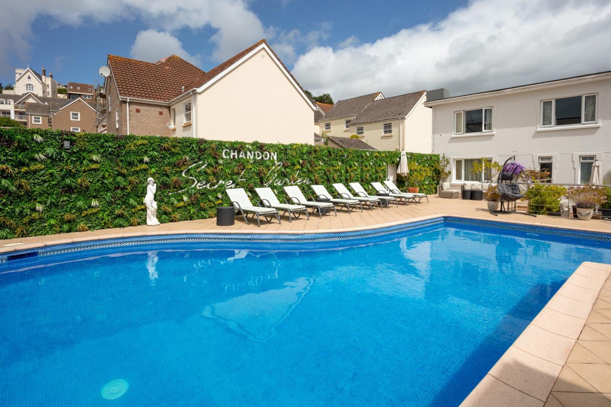 Hotel Savoy Saint Helier Bagian luar foto