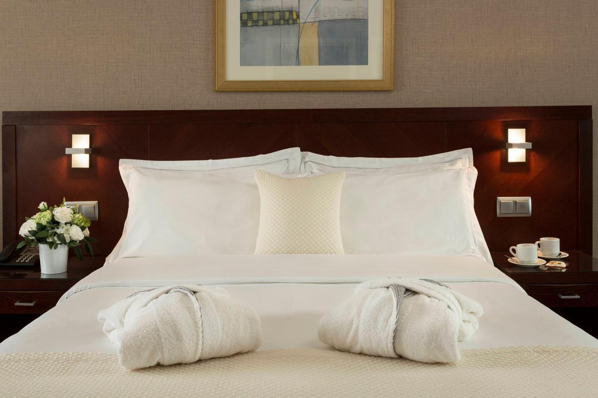 Hotel Savoy Saint Helier Bagian luar foto